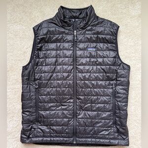 Patagonia Men's Dark Quilted Vest